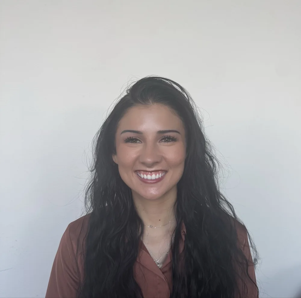 Calyn Garza, Therapist